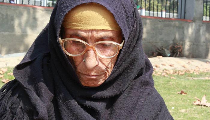 04_hussaina-bano